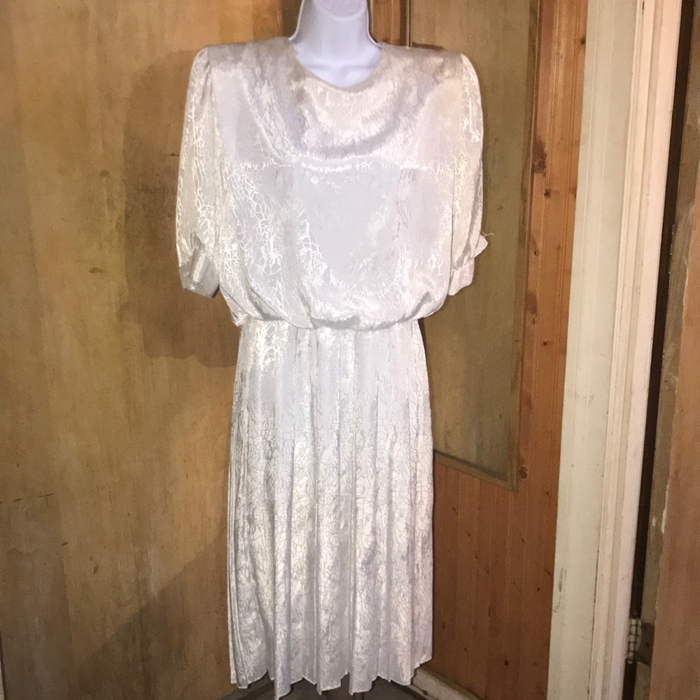 In cinq Women’s 16 Mid Length Formal Dress